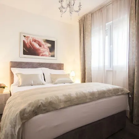 Apartment Paradise Lux Trogir