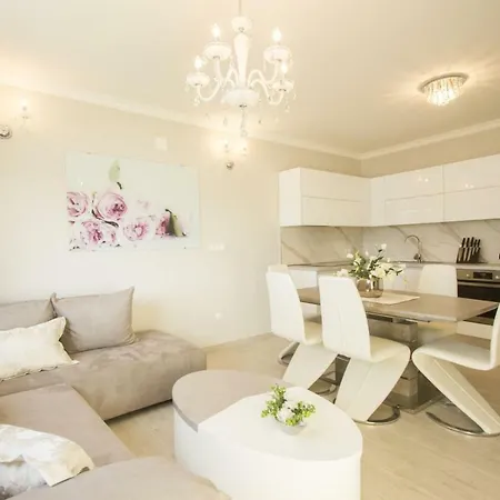 Paradise Lux * Trogir