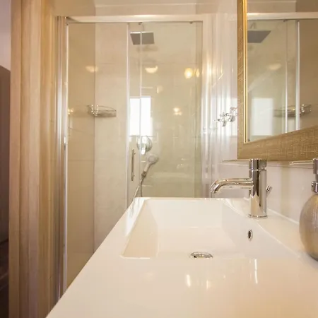 Paradise Lux Apartment
